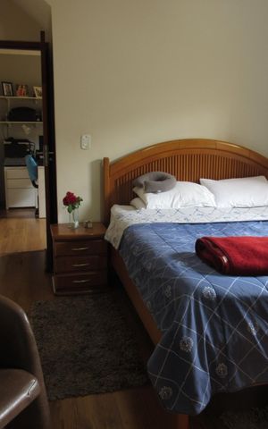 Casa à venda com 245m², 4 quartos e 3 vagasSuíte