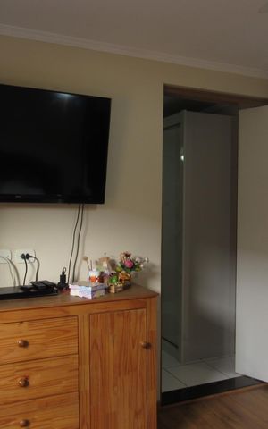 Casa à venda com 245m², 4 quartos e 3 vagasSuíte