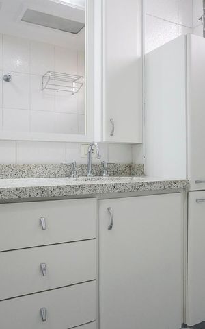 Apartamento à venda com 127m², 3 quartos e 2 vagasBanheiro da suíte