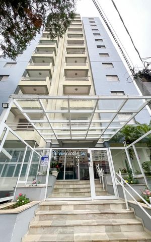 Apartamento à venda com 127m², 3 quartos e 2 vagasFachada 
