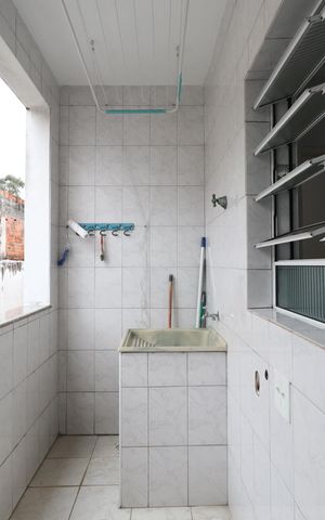 Casa para alugar com 80m², 2 quartos e 1 vagaÁrea de Serviço
