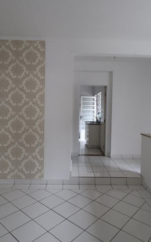 Casa para alugar com 80m², 2 quartos e 1 vagaSala