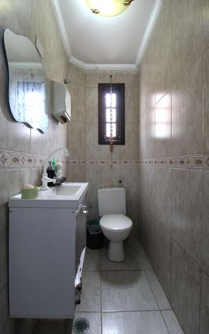 Casa à venda com 392m², 3 quartos e 2 vagasLavabo