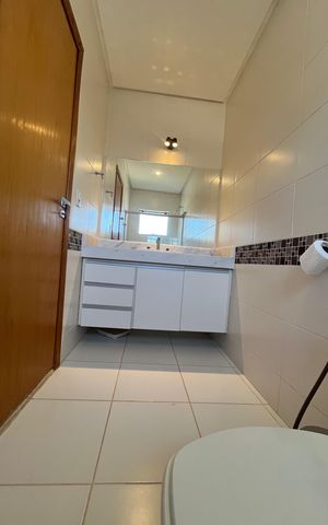 Casa à venda com 700m², 6 quartos e 2 vagas Casa à venda com 700m², 6 quartos e 2 vagassuite quarto 2