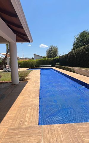 Casa à venda com 700m², 6 quartos e 2 vagas Casa à venda com 700m², 6 quartos e 2 vagasArea externa frente