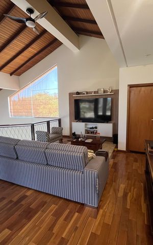 Casa à venda com 700m², 6 quartos e 2 vagas Casa à venda com 700m², 6 quartos e 2 vagasSala 2