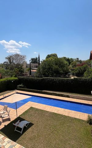 Casa à venda com 700m², 6 quartos e 2 vagas Casa à venda com 700m², 6 quartos e 2 vagasArra externa quarto 2