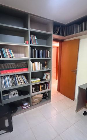 Casa à venda com 700m², 6 quartos e 2 vagas Casa à venda com 700m², 6 quartos e 2 vagasEscrtorio 3