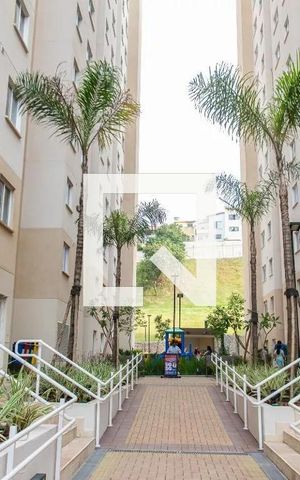 Apartamento à venda com 33m², 2 quartos e sem vaga Apartamento à venda com 33m², 2 quartos e sem vagaFachada