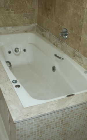 Casa de condomínio para alugar com 440m², 5 quartos e 15 vagasBanheiro da Suíte 3