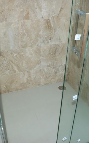 Casa de condomínio para alugar com 440m², 5 quartos e 15 vagasBanheiro da Suíte 4