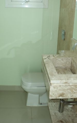 Casa de condomínio para alugar com 440m², 5 quartos e 15 vagasLavabo