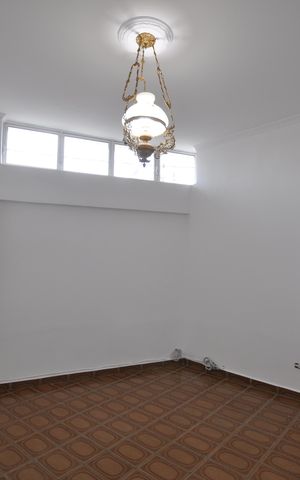 Casa à venda com 191m², 1 quarto e 2 vagasSala