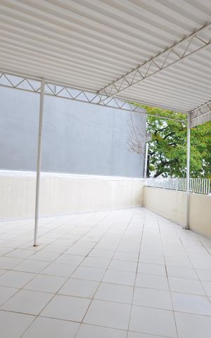 Casa à venda com 191m², 1 quarto e 2 vagasTerraço