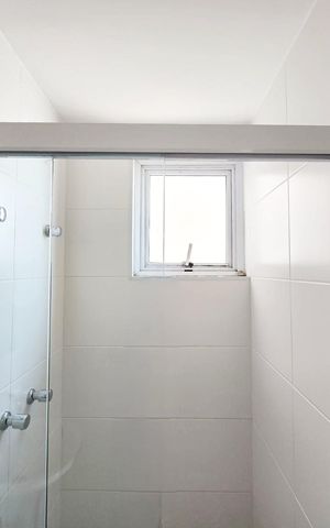 Apartamento à venda com 70m², 3 quartos e 2 vagas Apartamento à venda com 70m², 3 quartos e 2 vagasBanheiro da Suíte