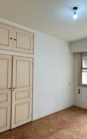 Apartamento à venda com 340m², 3 quartos e 2 vagas Apartamento à venda com 340m², 3 quartos e 2 vagasQuarto 3