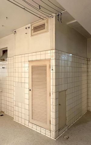 Apartamento à venda com 340m², 3 quartos e 2 vagas Apartamento à venda com 340m², 3 quartos e 2 vagasÁrea de Serviço