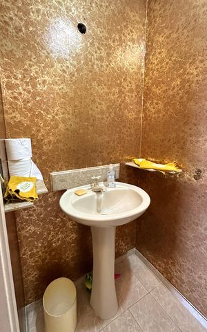 Apartamento à venda com 340m², 3 quartos e 2 vagas Apartamento à venda com 340m², 3 quartos e 2 vagasLavabo