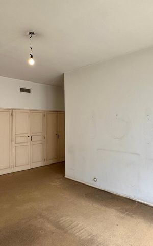 Apartamento à venda com 340m², 3 quartos e 2 vagas Apartamento à venda com 340m², 3 quartos e 2 vagasSuíte