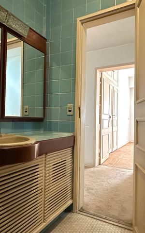 Apartamento à venda com 340m², 3 quartos e 2 vagas Apartamento à venda com 340m², 3 quartos e 2 vagasBanheiro da Suíte