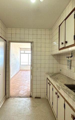 Apartamento à venda com 340m², 3 quartos e 2 vagas Apartamento à venda com 340m², 3 quartos e 2 vagasCozinha