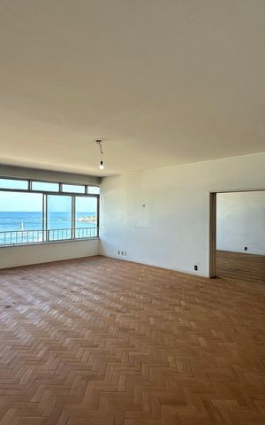 Apartamento à venda com 340m², 3 quartos e 2 vagas Apartamento à venda com 340m², 3 quartos e 2 vagasSala