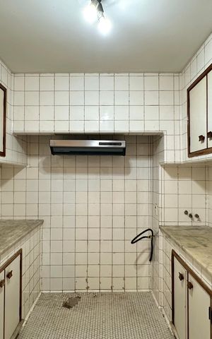 Apartamento à venda com 340m², 3 quartos e 2 vagas Apartamento à venda com 340m², 3 quartos e 2 vagasCozinha