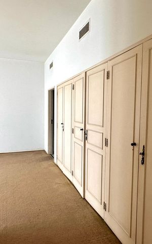 Apartamento à venda com 340m², 3 quartos e 2 vagas Apartamento à venda com 340m², 3 quartos e 2 vagasQuarto 2