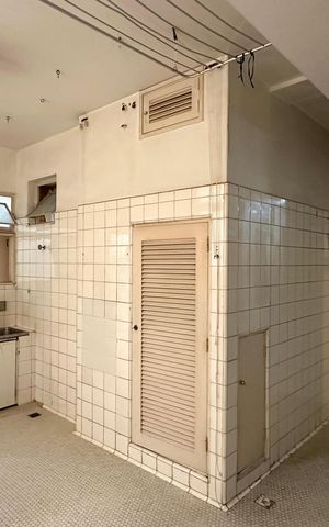 Apartamento à venda com 340m², 3 quartos e 2 vagas Apartamento à venda com 340m², 3 quartos e 2 vagasÁrea de Serviço