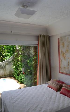 Casa de condomínio à venda com 461m², 4 quartos e 2 vagas Casa de condomínio à venda com 461m², 4 quartos e 2 vagasSuíte 4