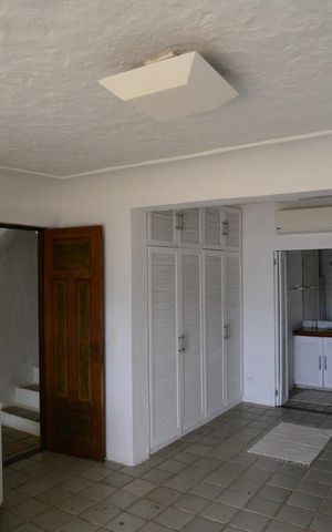 Casa de condomínio à venda com 461m², 4 quartos e 2 vagas Casa de condomínio à venda com 461m², 4 quartos e 2 vagasSuíte 3