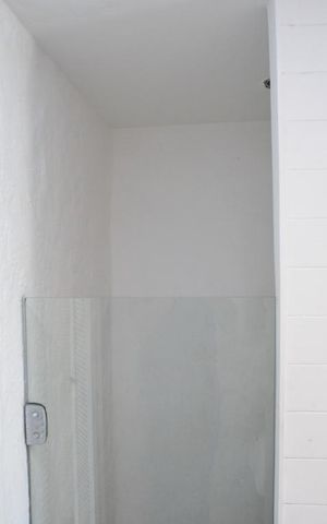 Casa de condomínio à venda com 461m², 4 quartos e 2 vagas Casa de condomínio à venda com 461m², 4 quartos e 2 vagasBanheiro da Suíte 3
