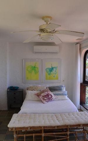 Casa de condomínio à venda com 461m², 4 quartos e 2 vagas Casa de condomínio à venda com 461m², 4 quartos e 2 vagasSuíte 1