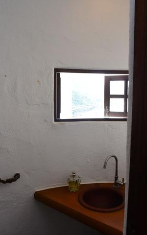 Casa de condomínio à venda com 461m², 4 quartos e 2 vagas Casa de condomínio à venda com 461m², 4 quartos e 2 vagasLavabo