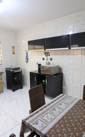 Casa à venda com 125m², 4 quartos e 2 vagasCozinha