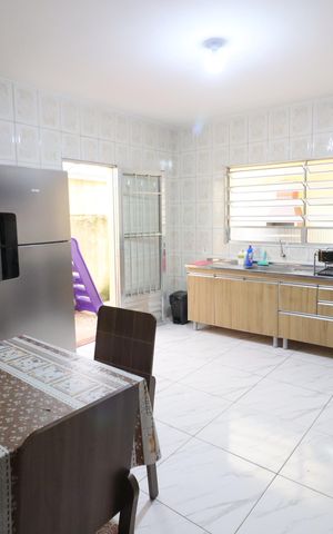 Casa à venda com 125m², 4 quartos e 2 vagasCozinha