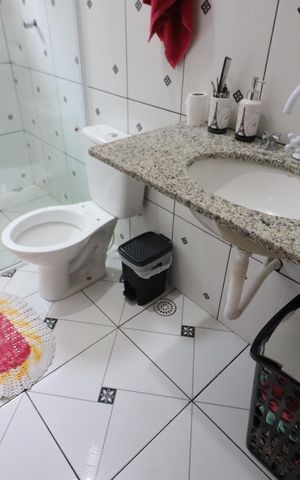 Casa à venda com 125m², 4 quartos e 2 vagasBanheiro 3
