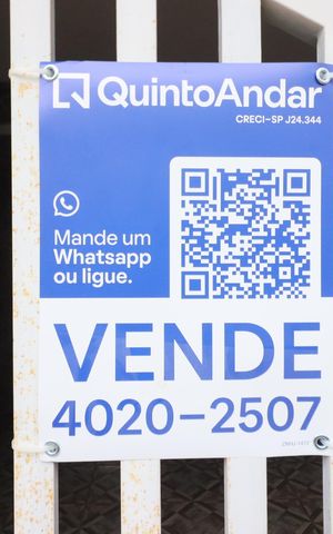 Casa à venda com 125m², 4 quartos e 2 vagasPlaca