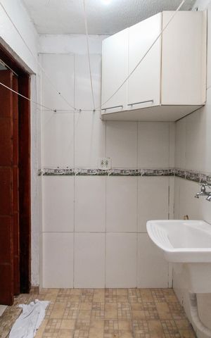 Casa de condomínio à venda com 65m², 2 quartos e 1 vaga Casa de condomínio à venda com 65m², 2 quartos e 1 vagaÁrea de Serviço