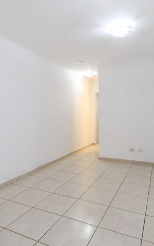 Casa de condomínio à venda com 65m², 2 quartos e 1 vaga Casa de condomínio à venda com 65m², 2 quartos e 1 vagaSala