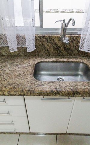 Casa de condomínio à venda com 65m², 2 quartos e 1 vaga Casa de condomínio à venda com 65m², 2 quartos e 1 vagaCozinha