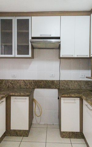Casa de condomínio à venda com 65m², 2 quartos e 1 vaga Casa de condomínio à venda com 65m², 2 quartos e 1 vagaCozinha