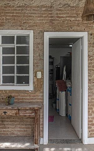 Casa à venda com 300m², 3 quartos e 7 vagas Casa à venda com 300m², 3 quartos e 7 vagasárea de serviço_1