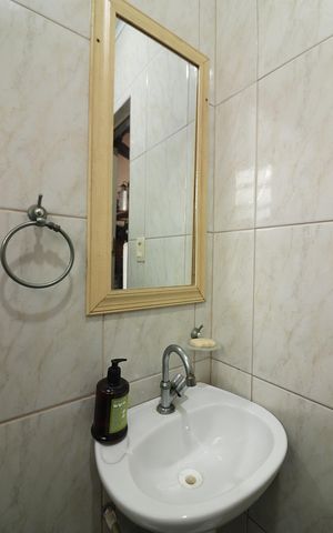 Casa à venda com 222m², 4 quartos e 6 vagasBanheiro de Serviço