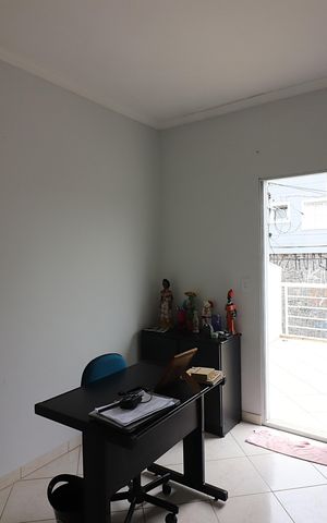 Casa à venda com 222m², 4 quartos e 6 vagasQuarto 3 - Suíte