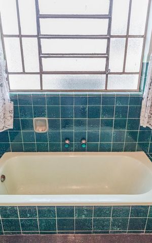 Casa à venda com 360m², 4 quartos e 6 vagasBanheiro Social