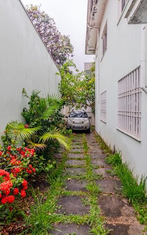 Casa à venda com 360m², 4 quartos e 6 vagasQuintal