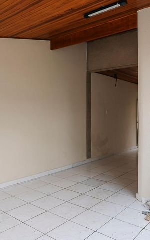 Casa à venda com 250m², 5 quartos e 3 vagasGaragem