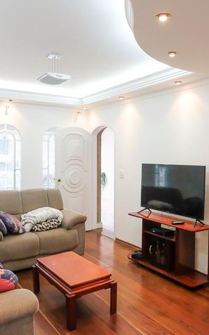 Casa à venda com 250m², 5 quartos e 3 vagasSala