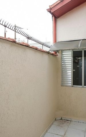 Casa à venda com 250m², 5 quartos e 3 vagasVaranda do quarto 3